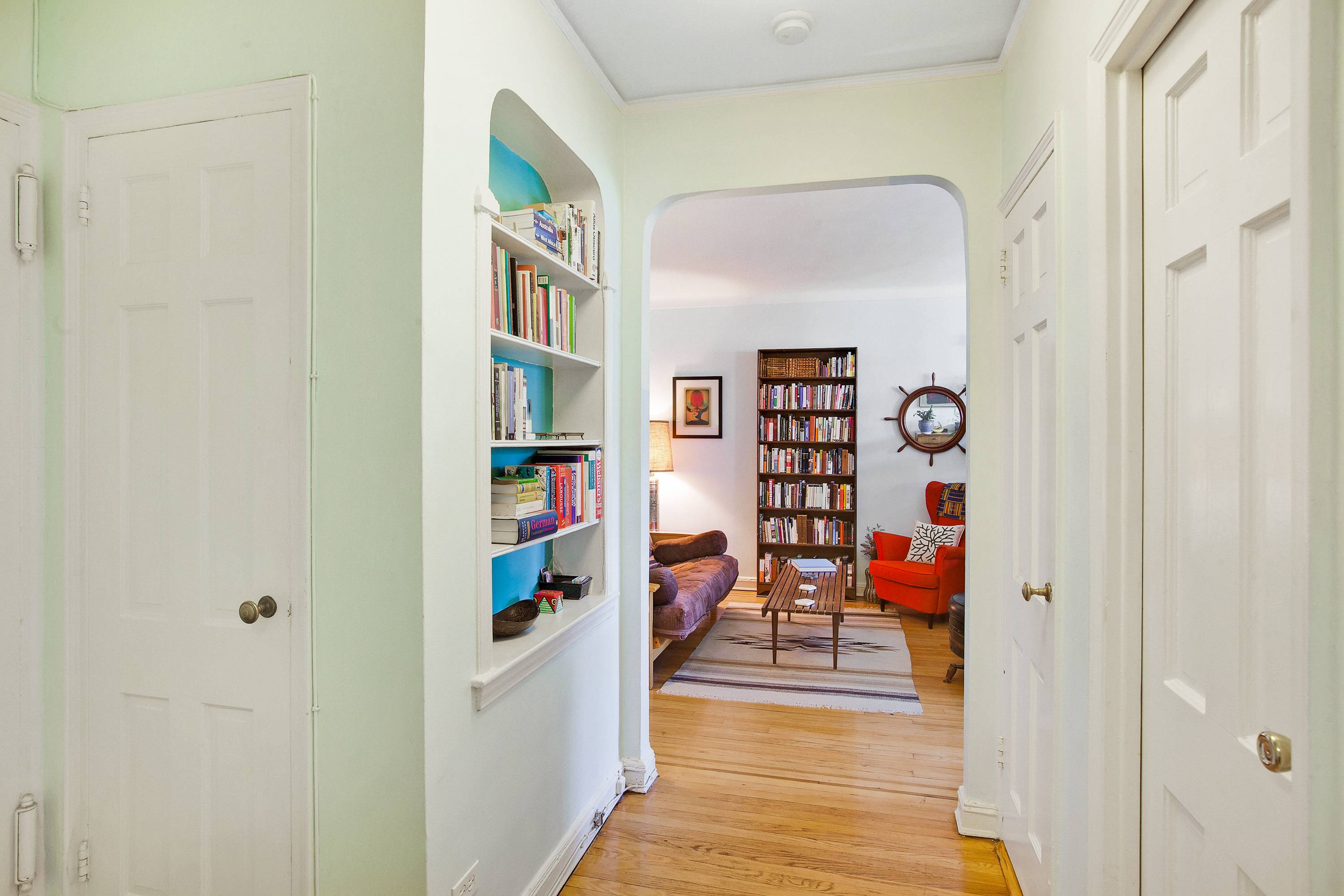 The Warwick - Alluring Studio, Spaced well and suitable for a single person or a pair of people!