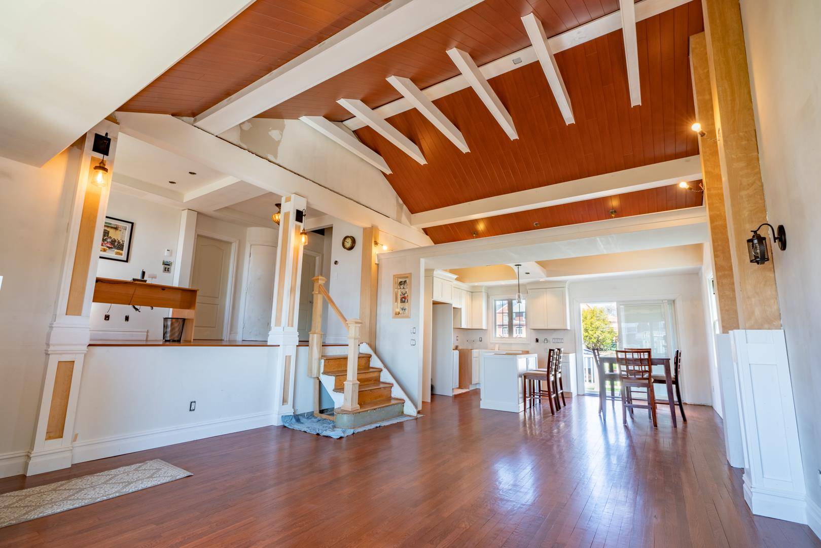 MOTIVATED SELLERCurrent owner had the property appraised 3377 Agar Place is currently listed below market value !