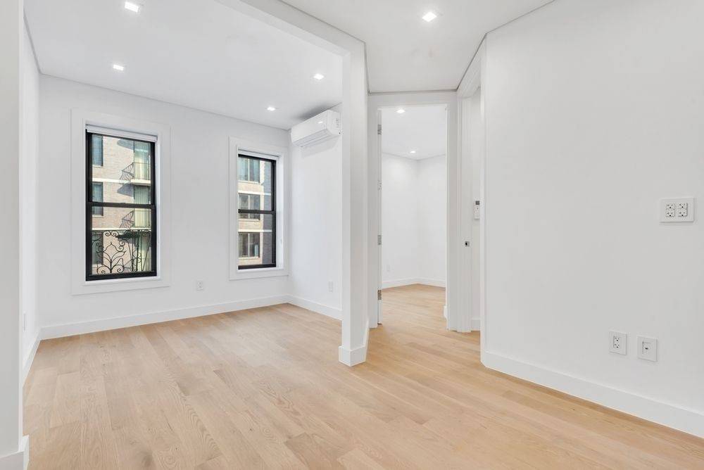 Great Location 2 Bedroom 1 Bath Apartment (NO FEE)