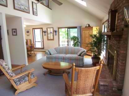 Pet-Friendly Gramercy One Bedroom is Waiting For You !