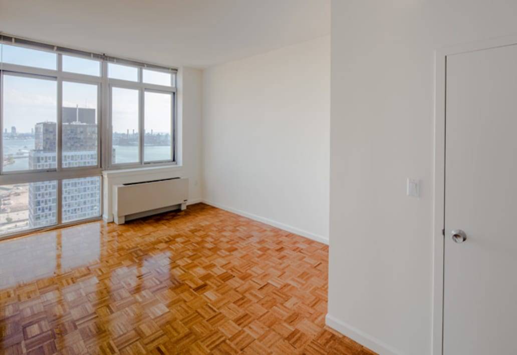 Cozy Studio in the heart of LIC/ 1 Stop to Midtown/ No Fee