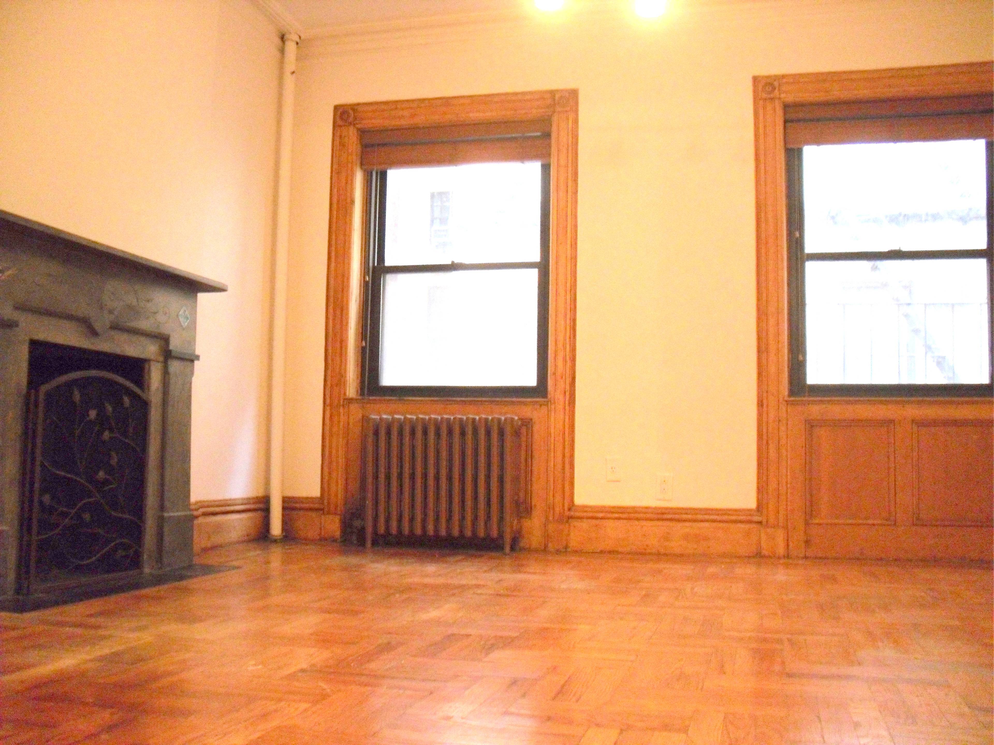 NO FEE! KING SIZE 1 Bedroom in Sutton Place