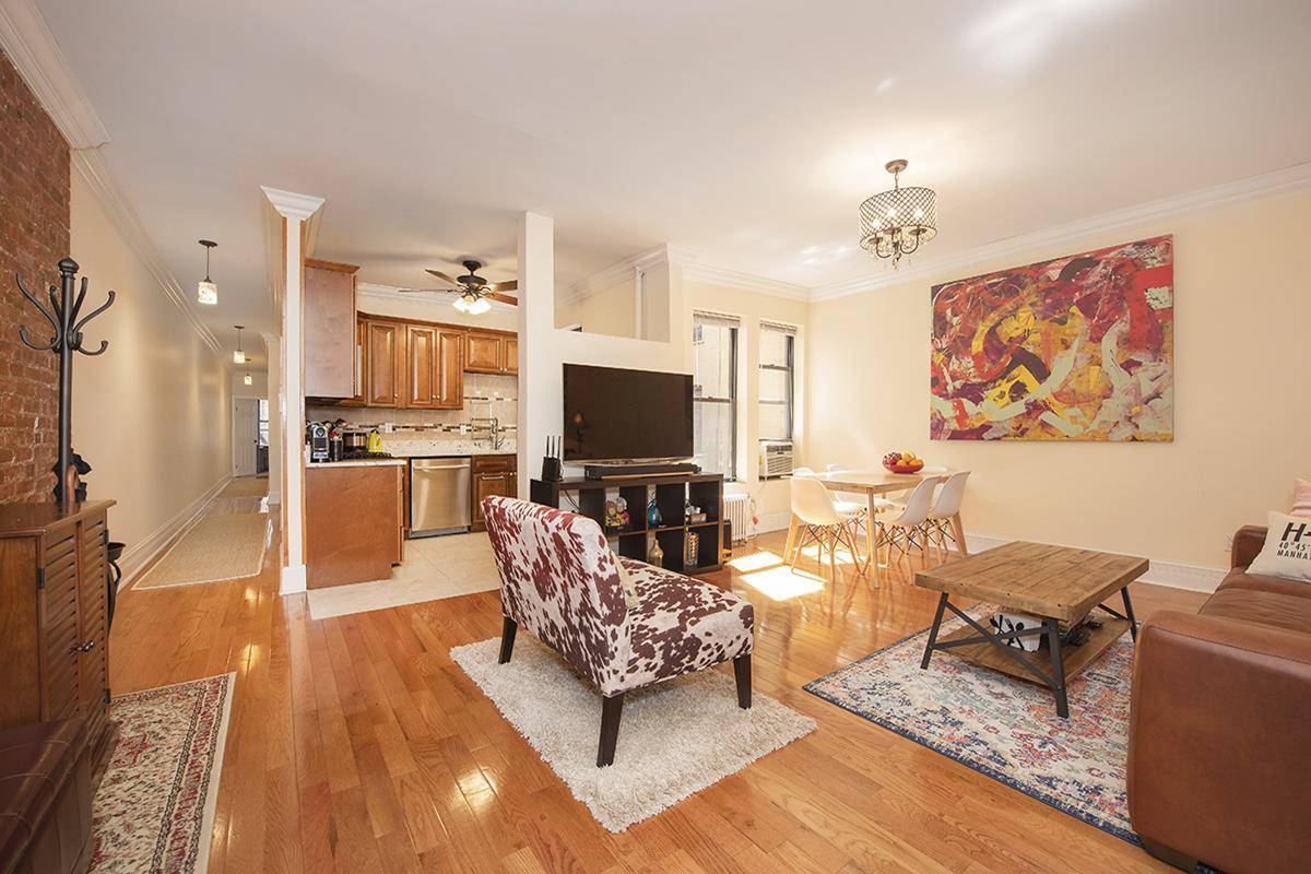 Three Bed flex 4 Bed with Incredibly Low Maintenance !