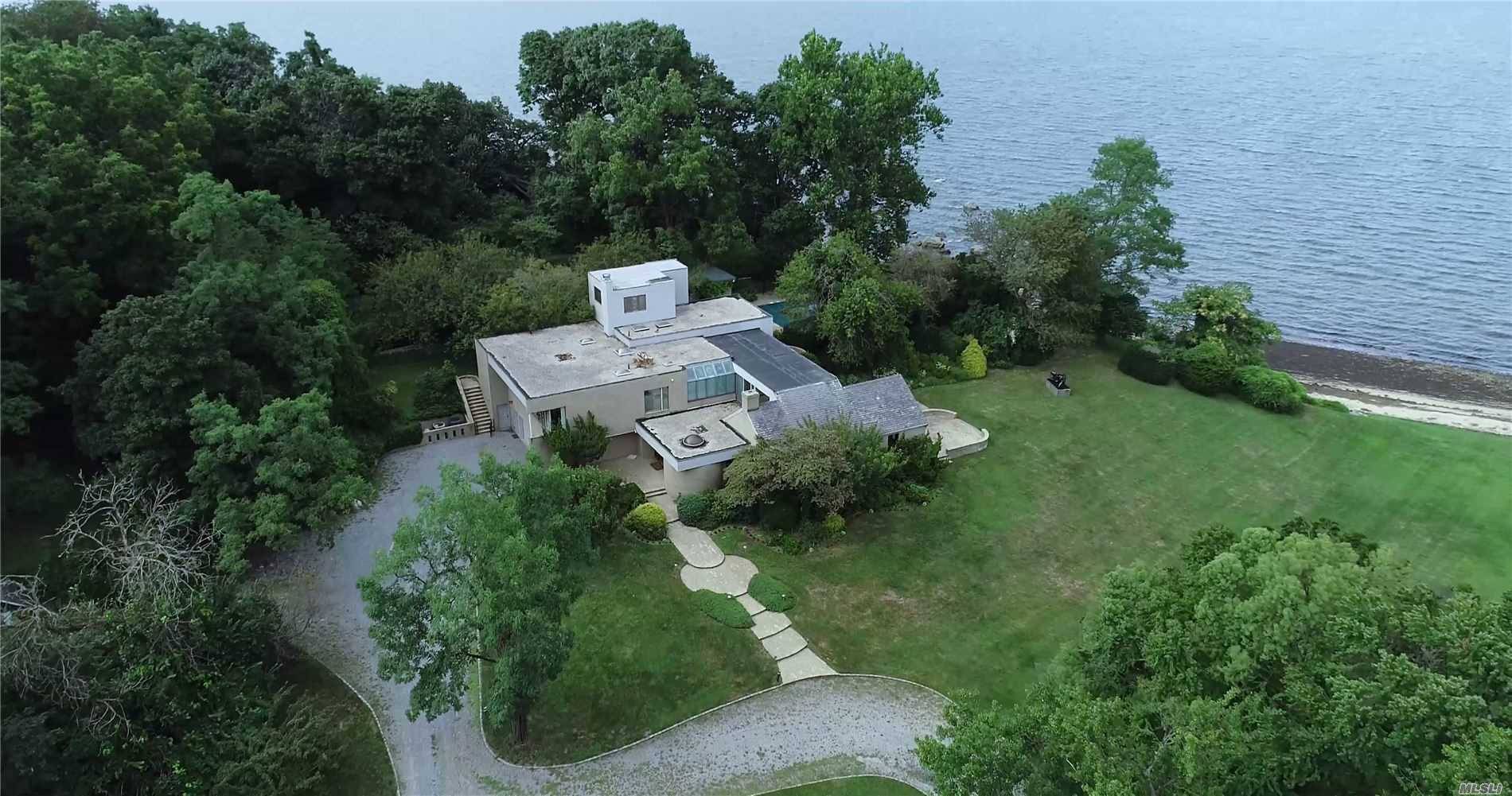 AMAZING WATERFRONT OPPORTUNITY !