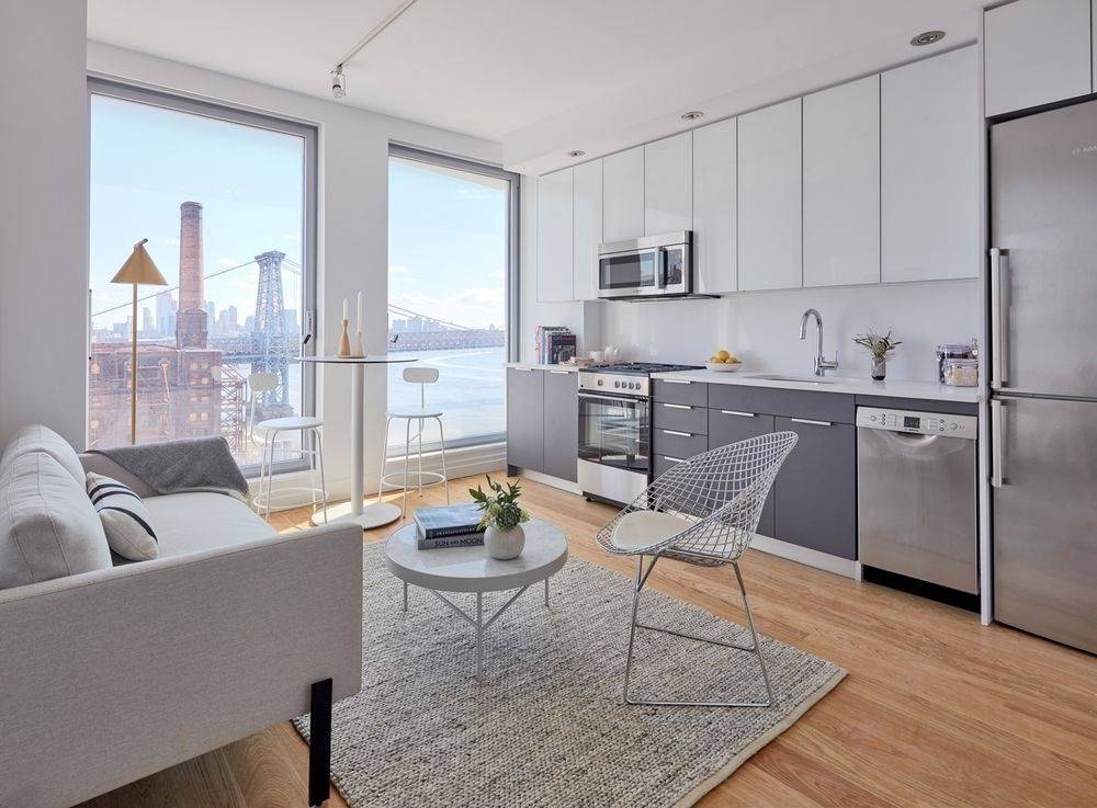Beautiful Studio Bedroom**Floor to Ceiling Windows**Manhattan Views*Williamsburg