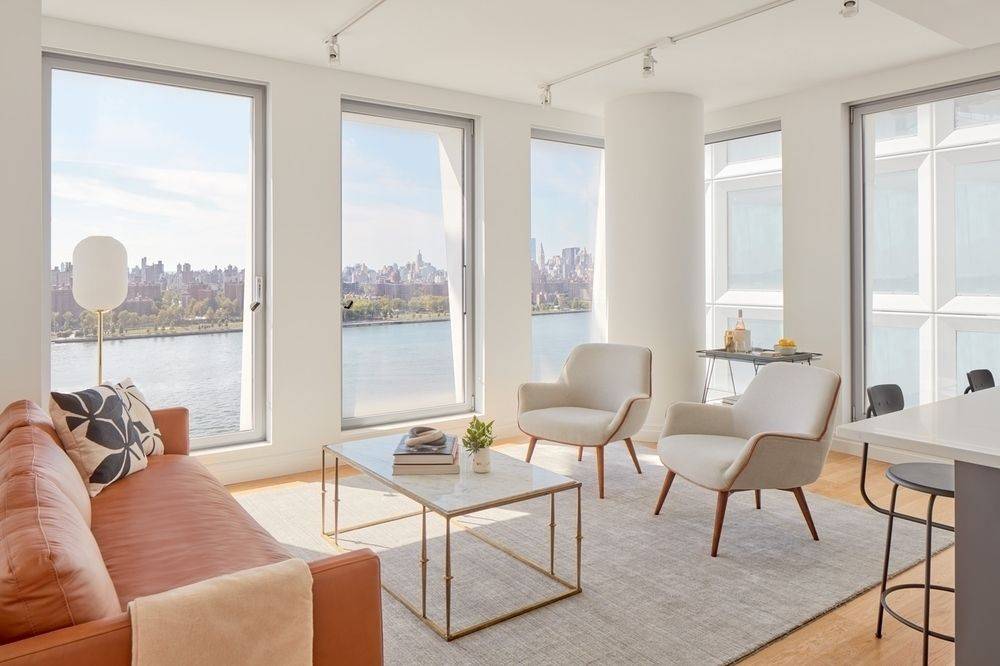 Gorgeous Corner 2 Bedroom**Spacious Living Area**Floor to Ceiling Windows*Williamsburg