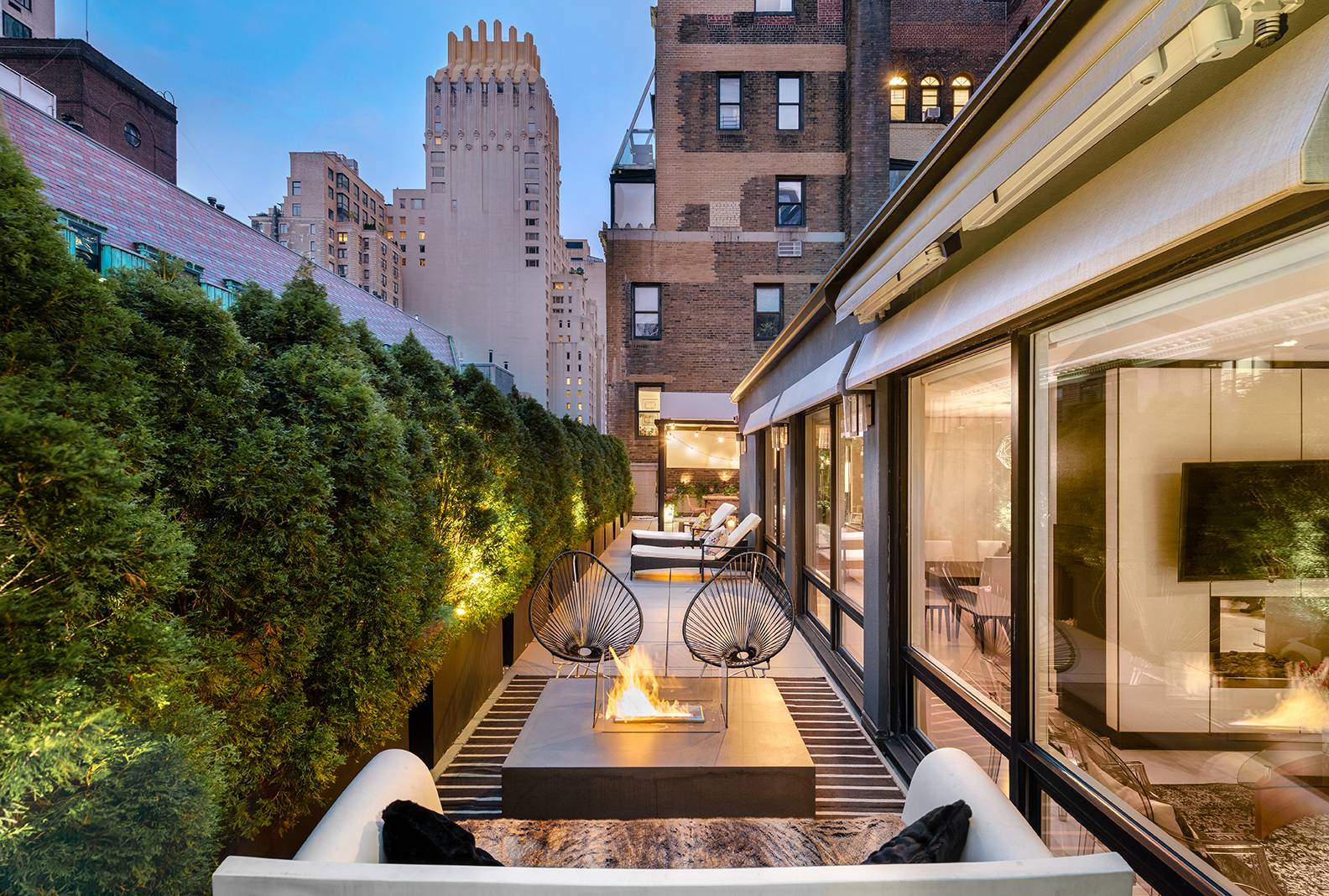 Trophy Penthouse Oasis on the Park