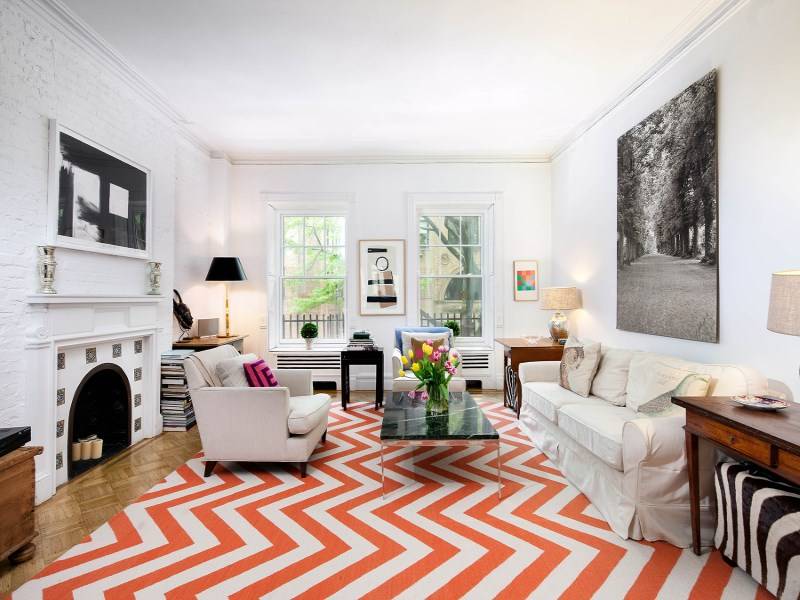 Townhouse Duplex Oasis Penthouse in Heart of Carnegie Hill meets UES in sought after Goat Hill Association with Fireplace