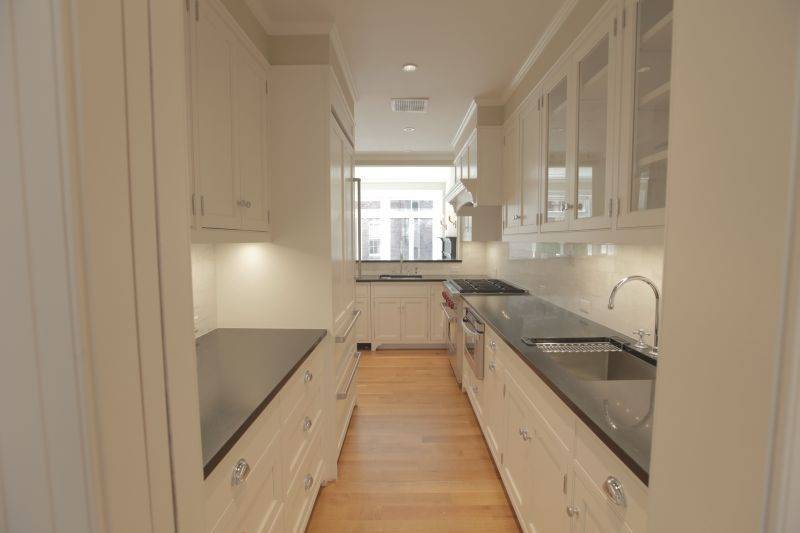 Triplex New To Market - Private Outdoor Patio - Renovated - 4 Bed 2.5 Baths - Prime East Village Location
