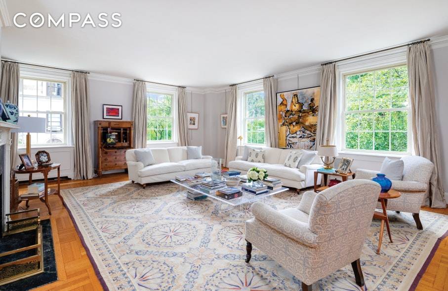 Favorite Fifth Ave ApartmentStunning, welcoming corner 11 room, 4 to 5 bedroom home, with 42 fronting Fifth Avenue and Central Park.