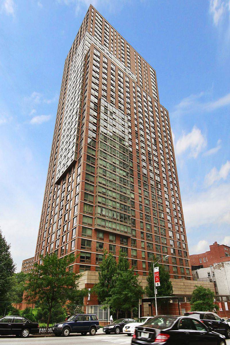 215 East 96th