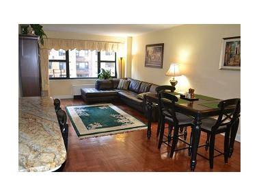 BEAUTIFUL CONVERTABLE 2 FOR SALE IN THE HEART OF UPPER EAST! 79TH BETWEEN 1ST AND YORK! FULL SERVICE BLD!