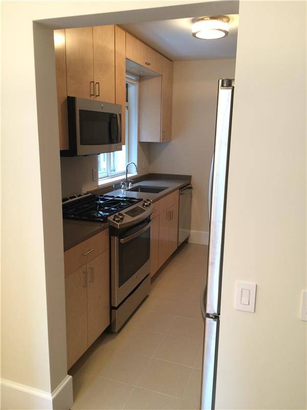 Wow! Special Alcove Studio Steps to CP 3100. No Fee