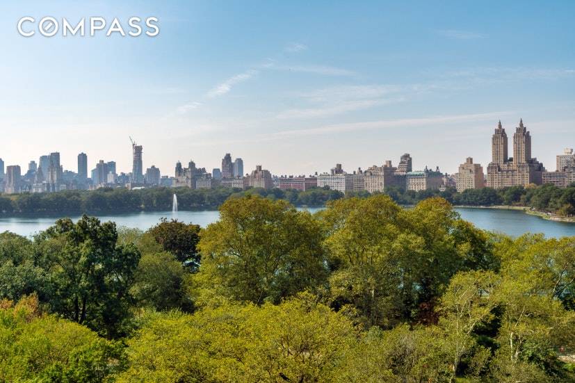 1148 FIFTH AVENUE, APARTMENT 12BThis extraordinary Classic 9 residence on Museum Mile in the heart of Carnegie Hill is truly a rare find.