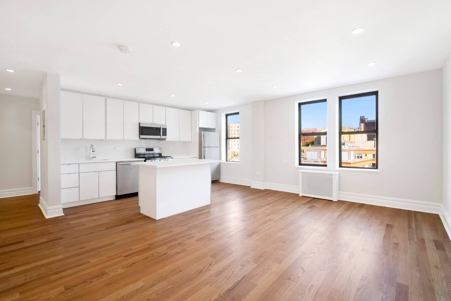 INVESTOR FRIENDLY Welcome to the Bennett 105 Condominium !