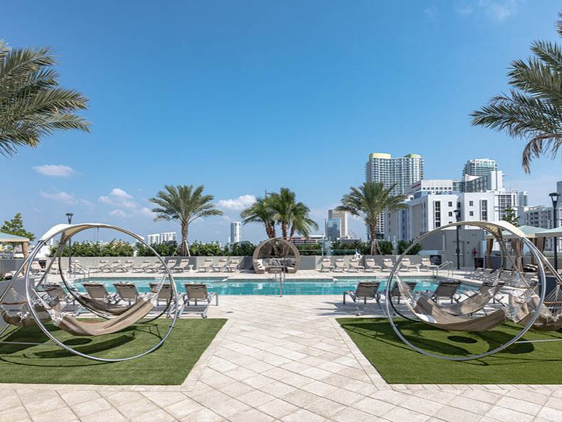 Ultra Modern apartment in the heart of Brickell