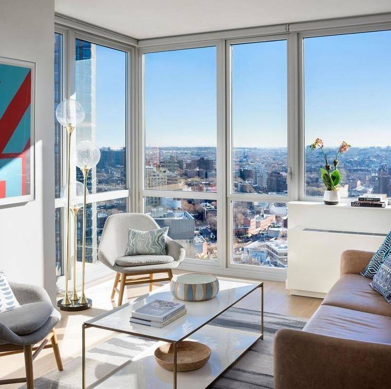 53rd Floor 2 Bedroom Penthouse in the Heart of Downtown Brooklyn! NO BROKER'S FEE.