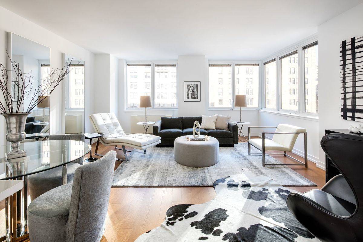 No Fee 1 Bedroom Apartment in Luxury Upper West Side Building with Private Outdoor Space and Free Month