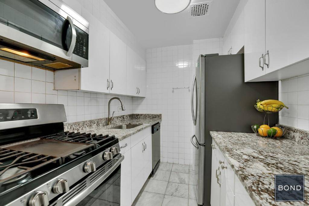 The perfect opportunity to own a 2 bedroom 1 bathroom CONDO in Jackson Heights most sought after Condominium.