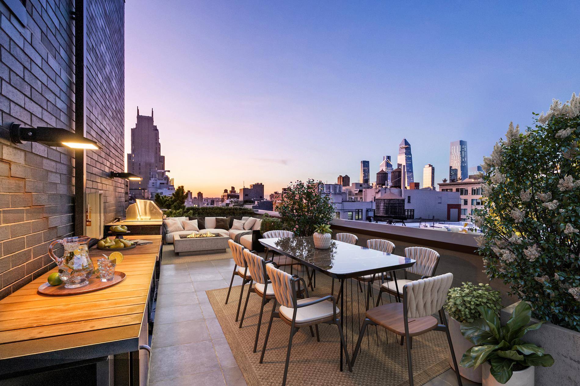 DUPLEX PENTHOUSE WITH PANORAMIC VIEWS amp ; 1525 SF COMPLETELY PRIVATE ROOF TERRACE WITH OPEN VIEWS IN ALL DIRECTIONS !