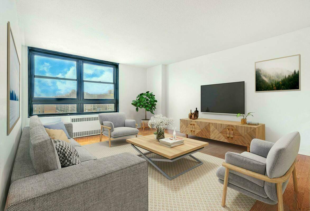 No Fee! Great 1 bed / 1 bath with HW, SS appliances and pet friendly - Fantastic Loc!