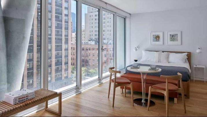 LINCOLN SQUARE 3 BED 2 BATH 1,501 SF PRIVATE TERRACE 16'4'' X 36'2''