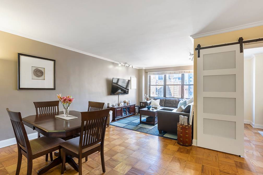 HUGE 1 Bedroom Co-op with City Views!