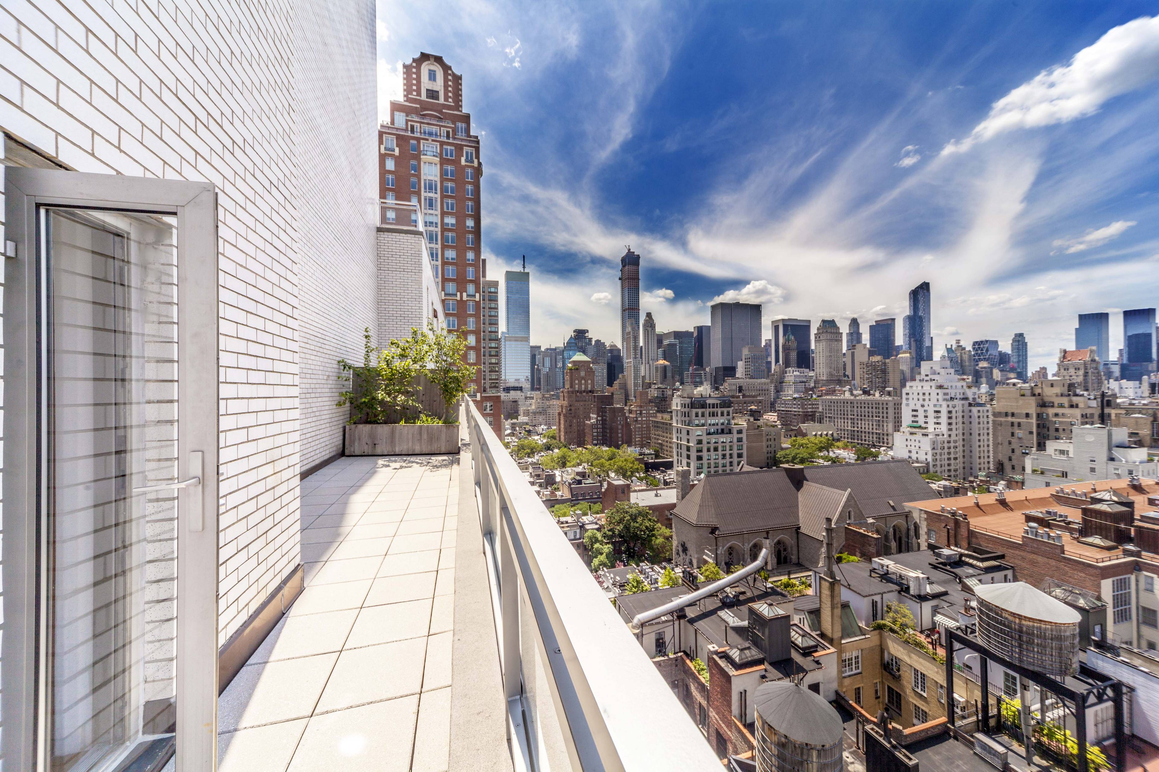 Triple Mint 4BR Executive PH w Wrap Terrace, White Glove, Concierge & Garage in Prime Lenox Hill