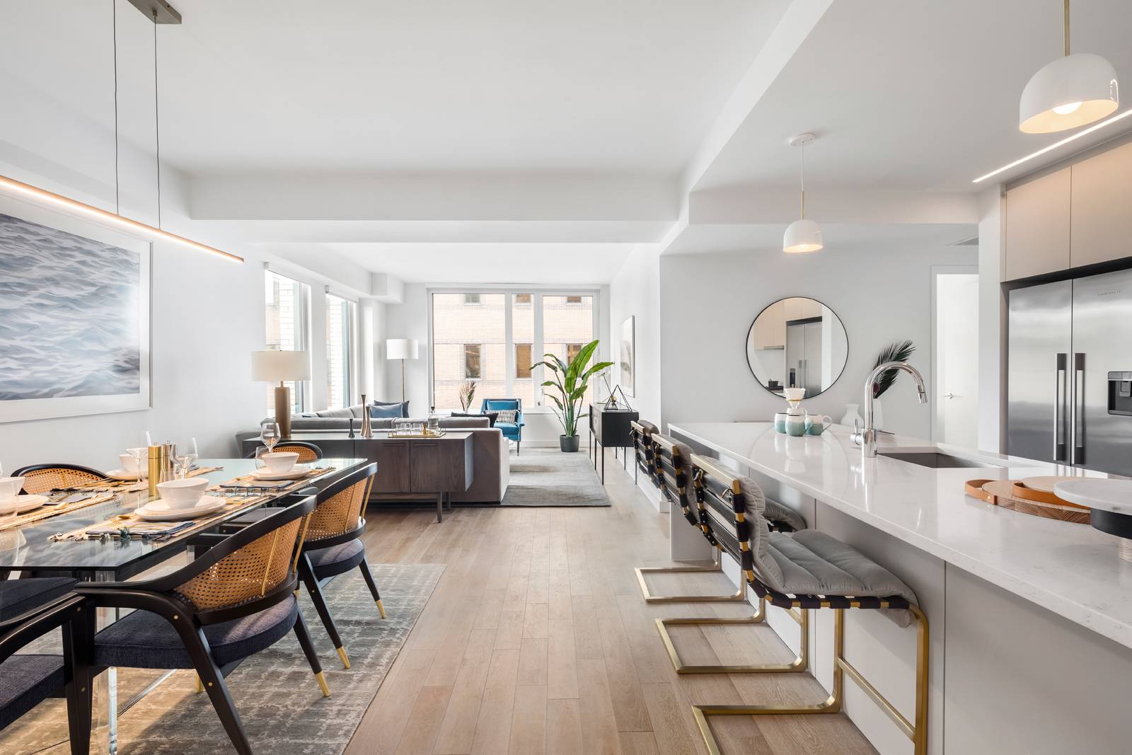 LAST APARTMENT OF THIS LINE LEFT TO LEASE !