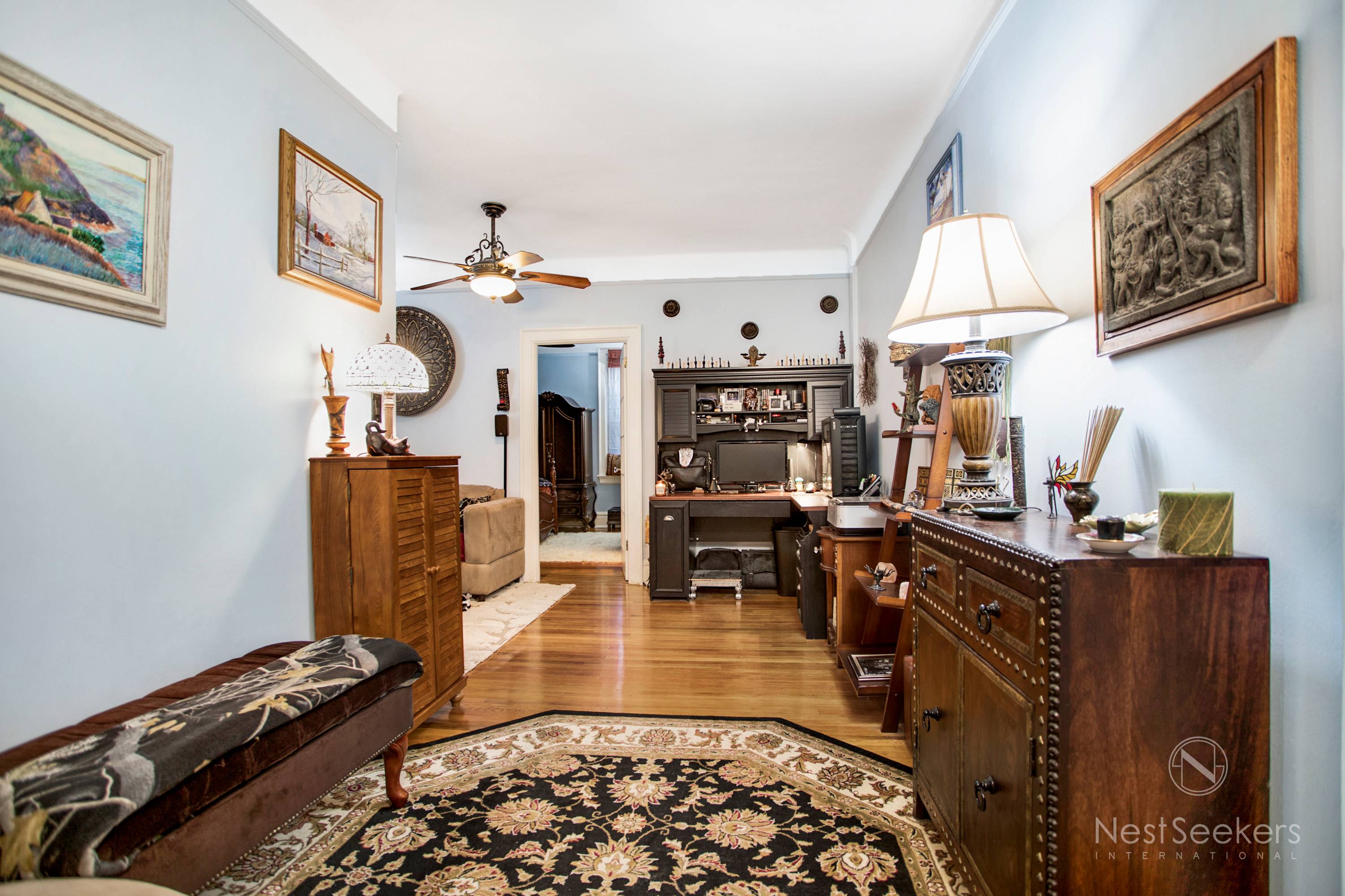 Lovely Mint Two Bedroom with an eat-in kitchen!  Owner/Agent