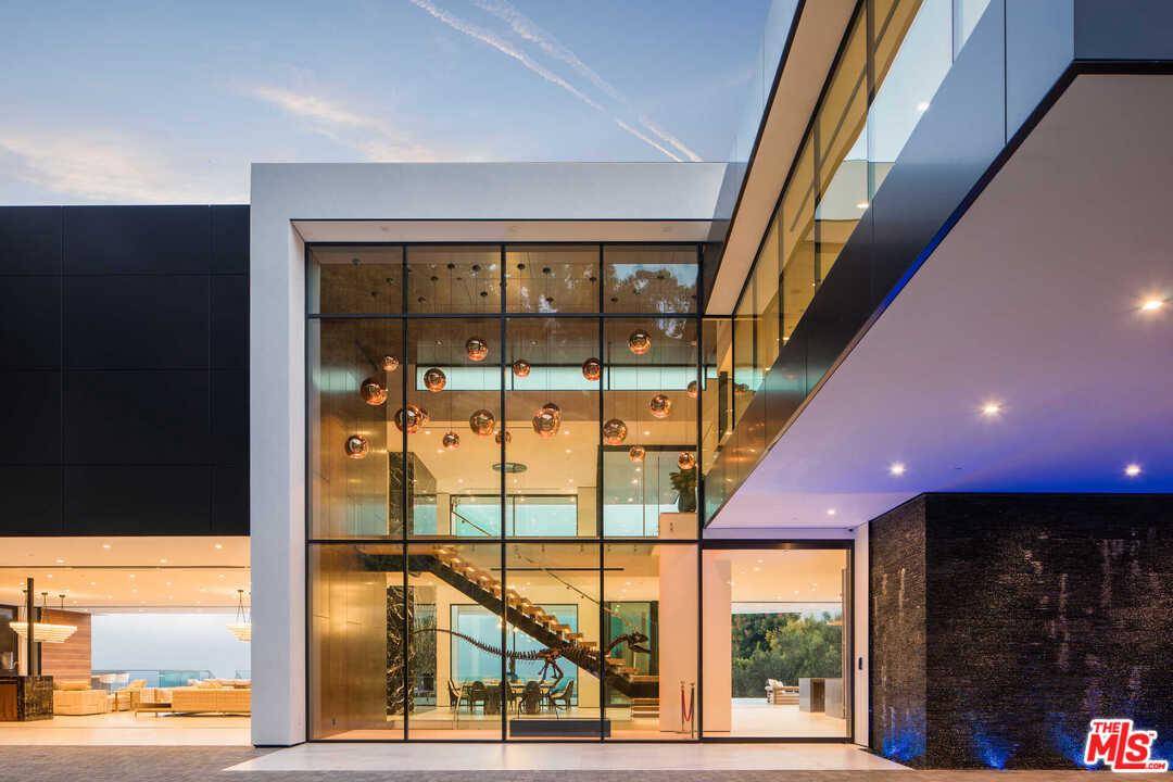 1300 BEVERLY ESTATE DRIVE Beverly Hills LA