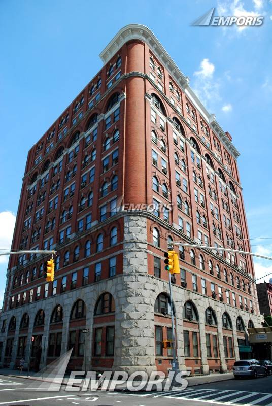 **NO FEE **West village Newly done 600 Sf large studio  ** Full time DM