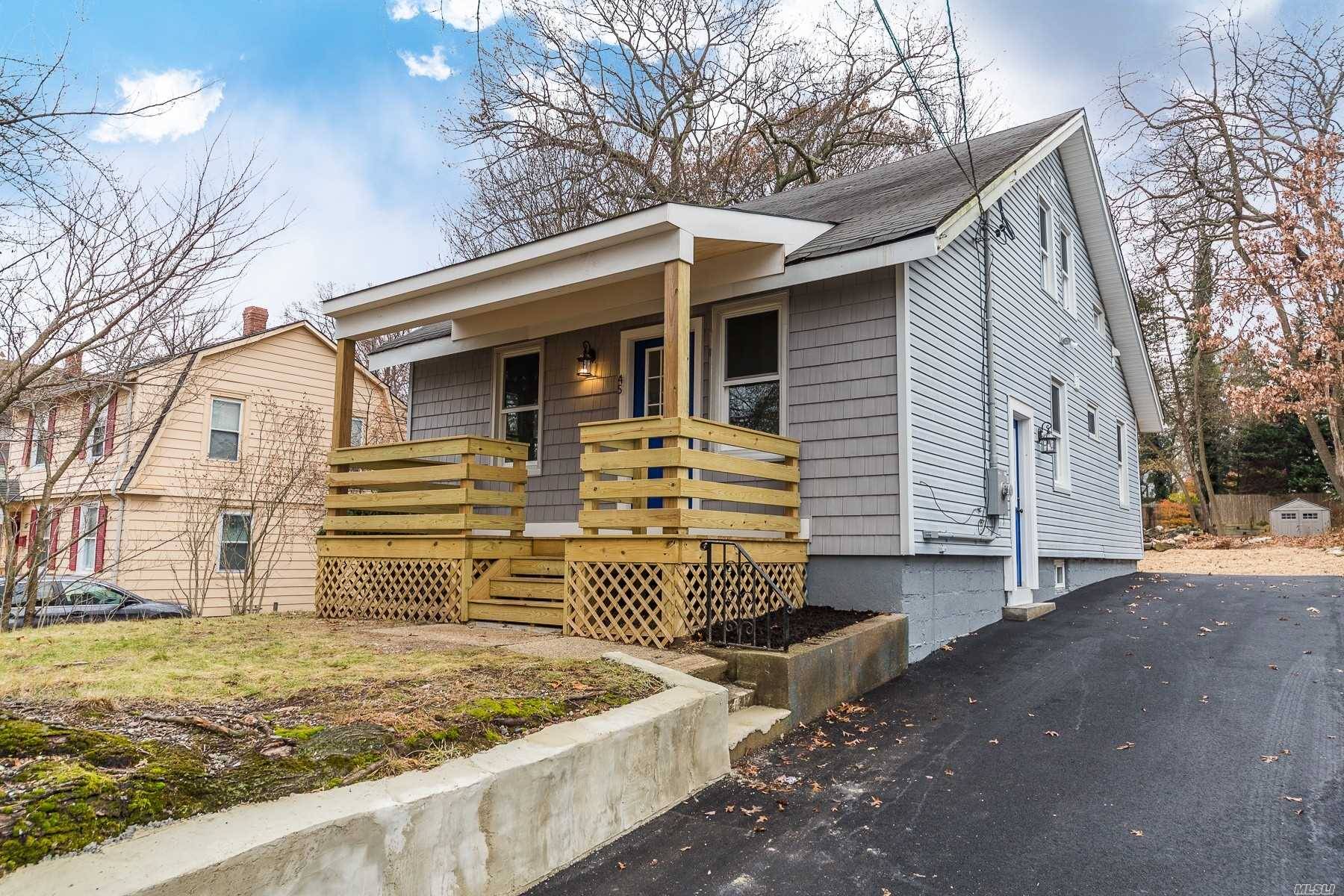 This fully redone cape is just minutes from downtown Huntington and all the restaurants, shopping and entertainment Huntington has to offer !