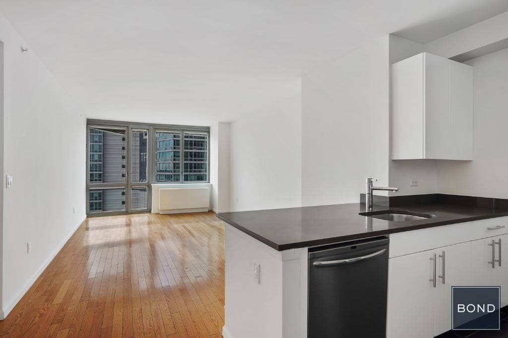 Ideal, 3 Bed, 3 Bath, Combining the Space of a Private Home with the amenities that only a Luxury Building can provide.
