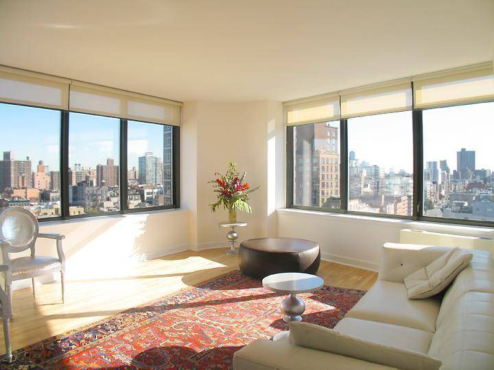 Sprawling 2 Bedroom..2 Bathroom Penthouse..Greenwich Village(NOHO)..Pool..Rooftop Deck..Cinema Lounge..