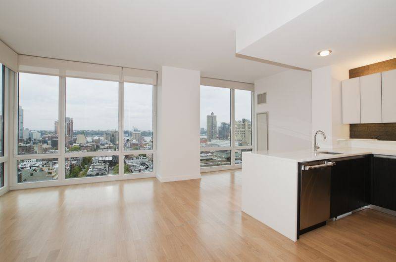 Oversized 1 bed with views at the Platinum