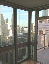 **PHENOMENAL 3BEDROOMS,2BATH,FULL SERVICE DOORMAN BUILDING,POOL,FREE GYM,..STEPS FROM STOCK EXCHANGE..SOUT STREET SEAPORT..WALL STREET ..NO FEE