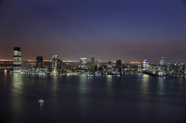 Direct Water Views! Battery Park City - Tribeca 2 bedrooms, 2 baths