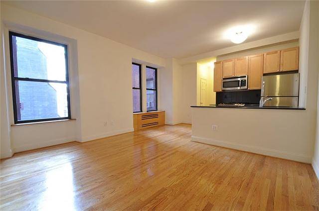 Mad Men special - Renovated One Bedroom in Jazz Age Building
