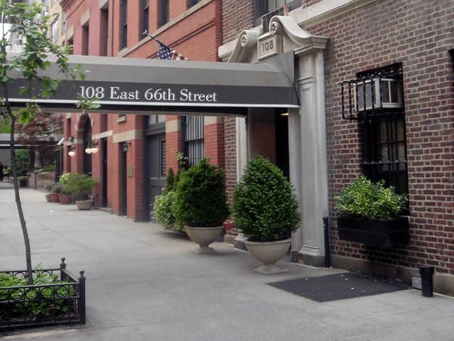 Prestigious Medical/Professional Co-op at 66th St & Park Ave