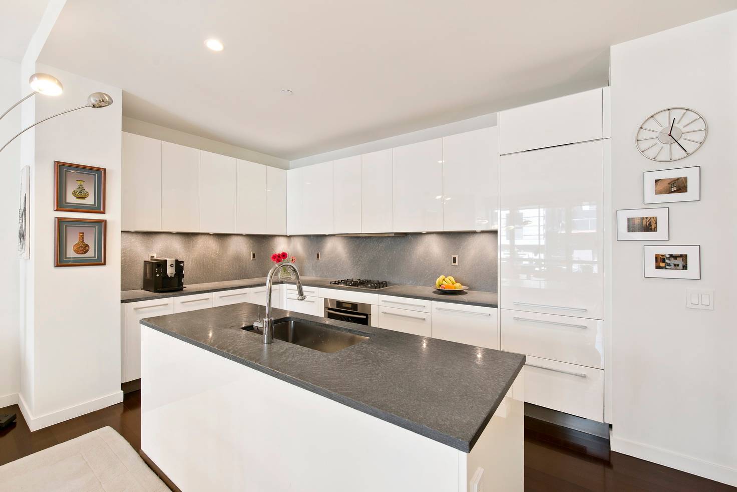 4 w 21 Street Empire state views luxury 2 bed 3 bath 