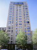 GREAT STUDIO IN KIPS BAY ...... GREAT SPACE ........CLOSE TO LOTS OF SHOPPING AND TRAINS
