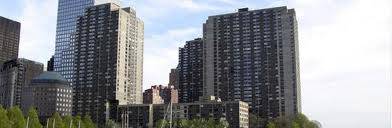 STUDIO IN BATTERY PARK CITY... OVER SIZED WINDOWS ...WATER VIEWS ..... CLOSE TO RESTAURANTS , MOVIE THEATER AND GROCERY STORES 