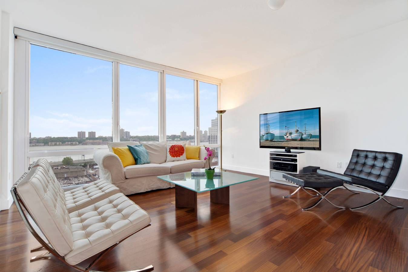 LUXURY CONDOMINIUM 10 WEST END AVENUE,  RESIDENCE 11E | STUNNING ONE BEDROOM, ONE BATH HOME, WESTERN EXPOSURE, BRIGHT & SPACIOUS LAYOUT
