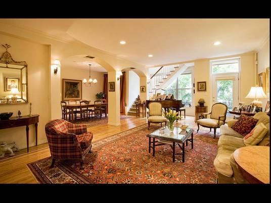 UPPER EAST SIDE; 4 BEDROOM + HOME OFFICE, 28 FT WIDE  TRIPLEX TOWNHOUSE RENTAL; 3400 SQAURE FEET WITH PRIVATE OUTDOOR SPACE