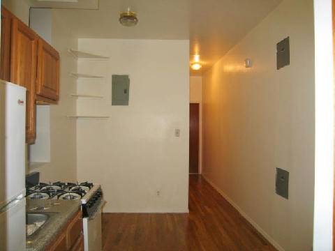 Fabulous Sunny Affordable 2 bed Apt In Exciting W. Village** Mins Of Washington Square Pk** Call Now!!