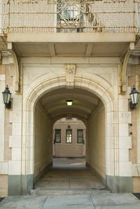 Beautiful Rent Stabilized Apartment + UTILITIES included! The rare GEM of the Upper East Side