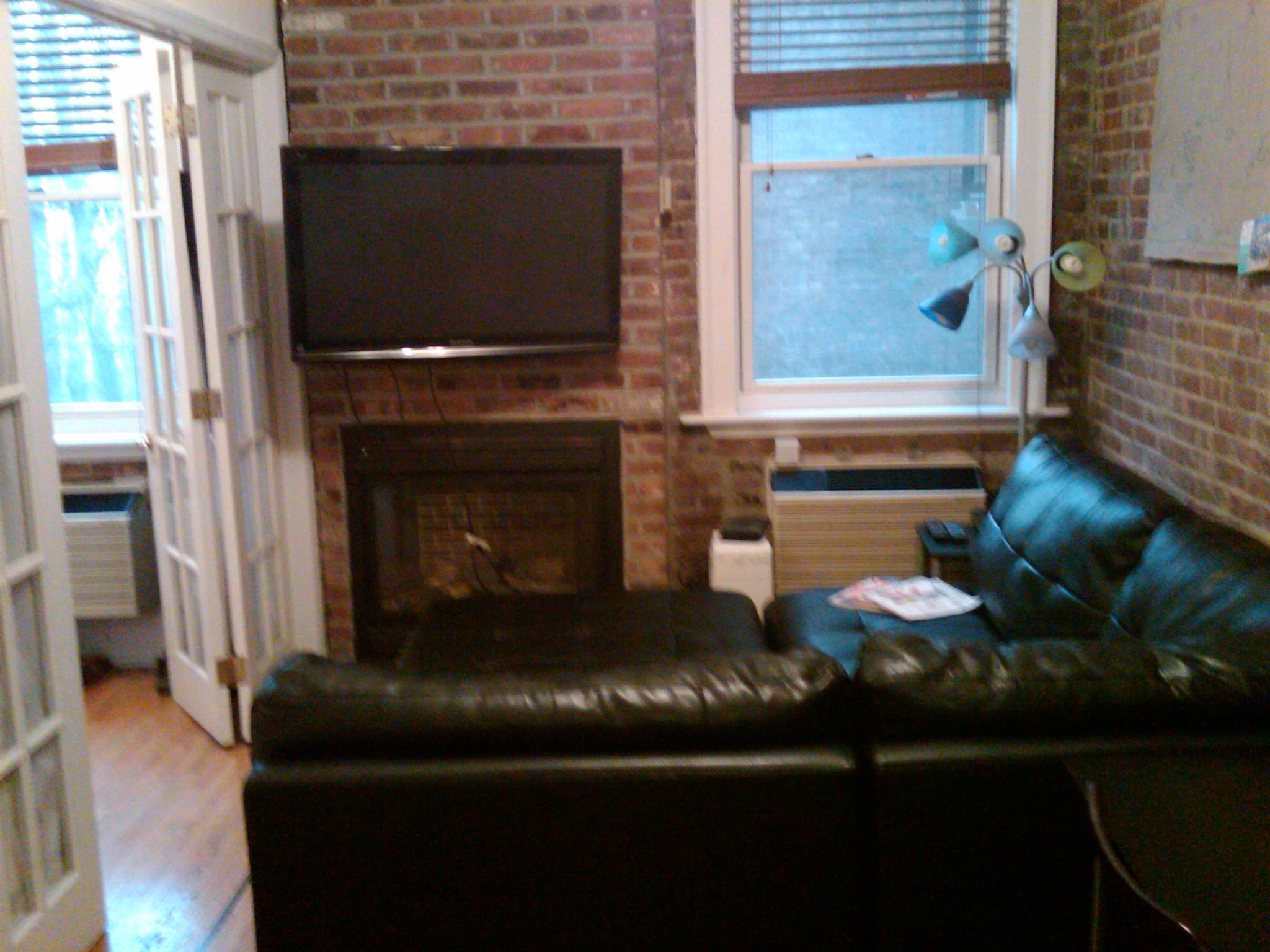 Beautiful 2 Bedroom Apartment for Rent in Midtown West!