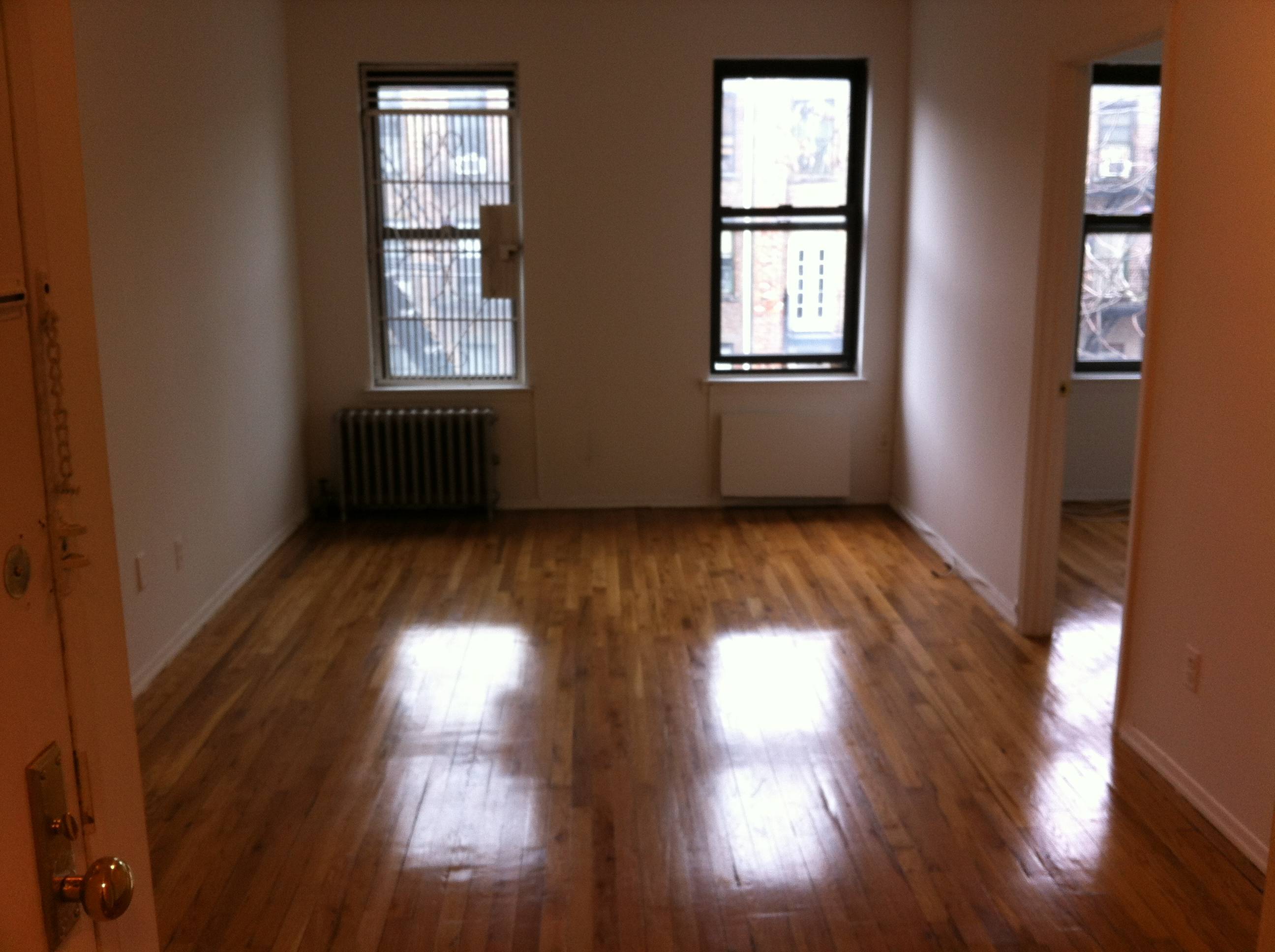 Newly Renovated 1 bedroom Apt In Elevator & Laundry Pre-War Bldg. St. Marks Place** E. Village