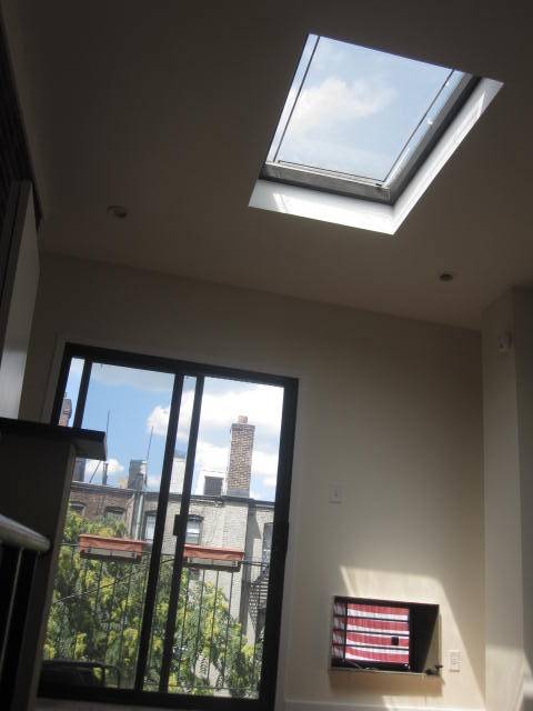 Immaculate Upper East Side 1 Bedroom Duplex on 83rd St!! Private Terrace**SKYLIGHT**STAINLESS Steel Appliances**Exposed Brick**LIGHT!!! CALL NOW!!